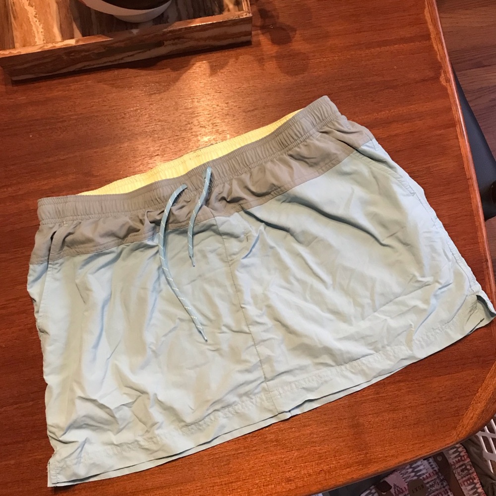 Columbia skirt with shorts